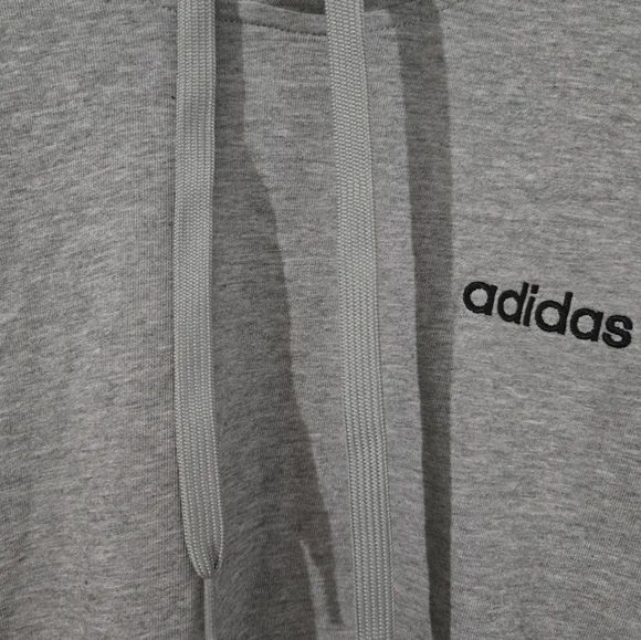 Medium Adidas Men's Heather Gray Hooded Pullover. - Picture 4 of 9
